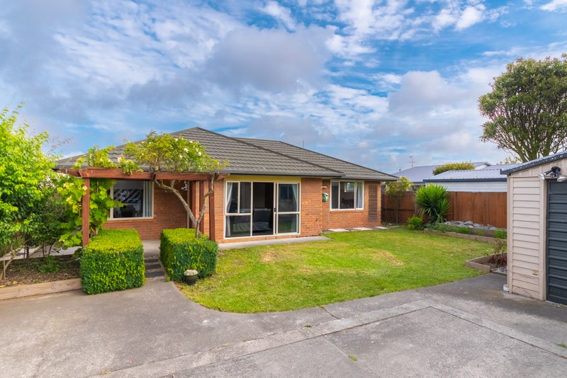 2/19 Branston Street, Hornby, Christchurch - Carousel 18