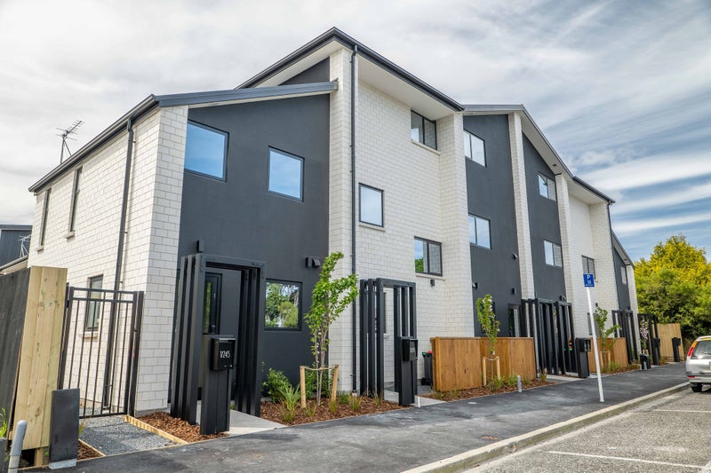 4/245 Kilmore Street, Christchurch Central, Christchurch - Carousel 1
