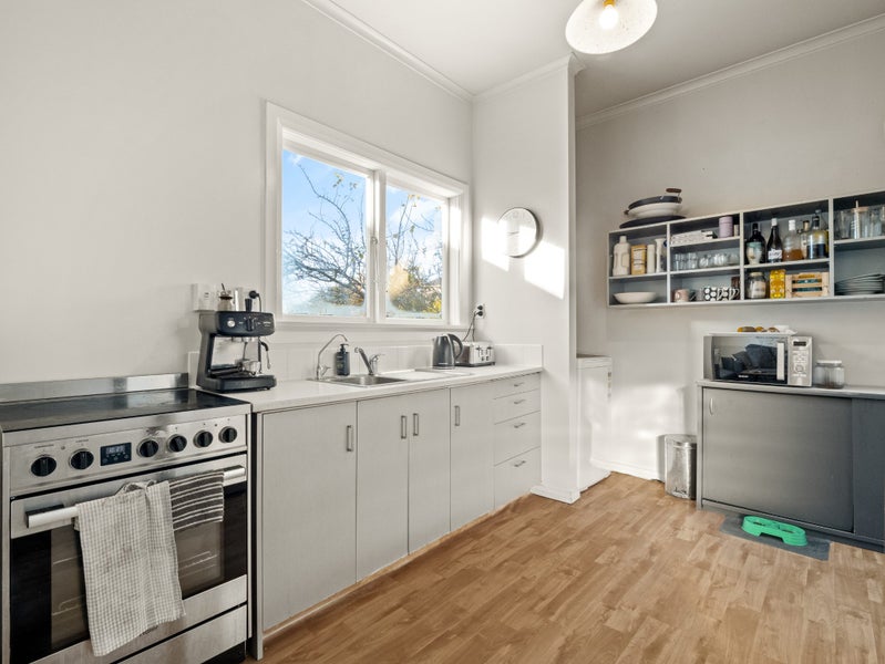 52 Argyle Street, Mornington, Dunedin - Carousel 2