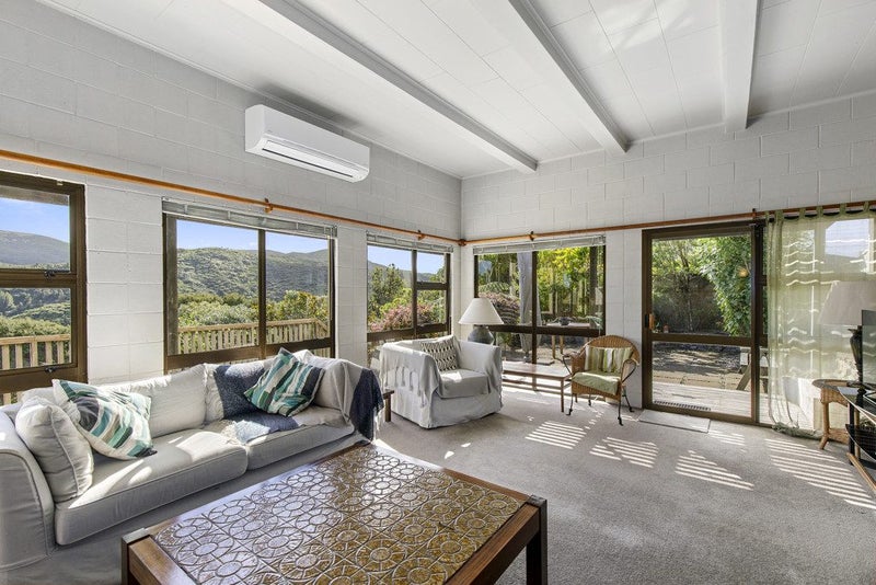 87 Major Drive, Kelson, Lower Hutt - Carousel 1