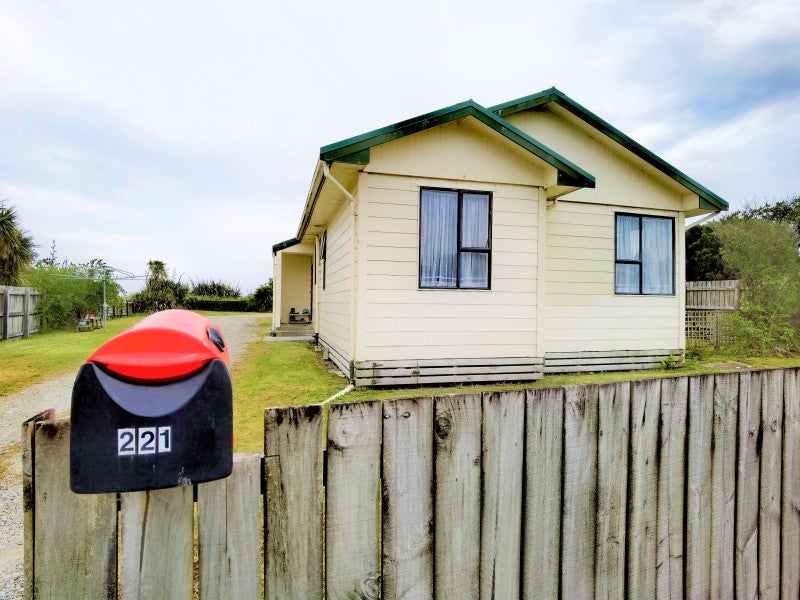 221 Revell Street, Hokitika - Carousel 2