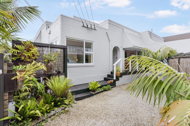 4/15 Tagalad Road, Mission Bay, Auckland - Carousel 1