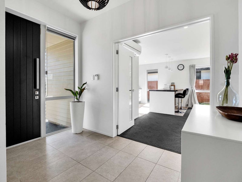 11 Hubbard Street, Wigram, Christchurch - Carousel 2