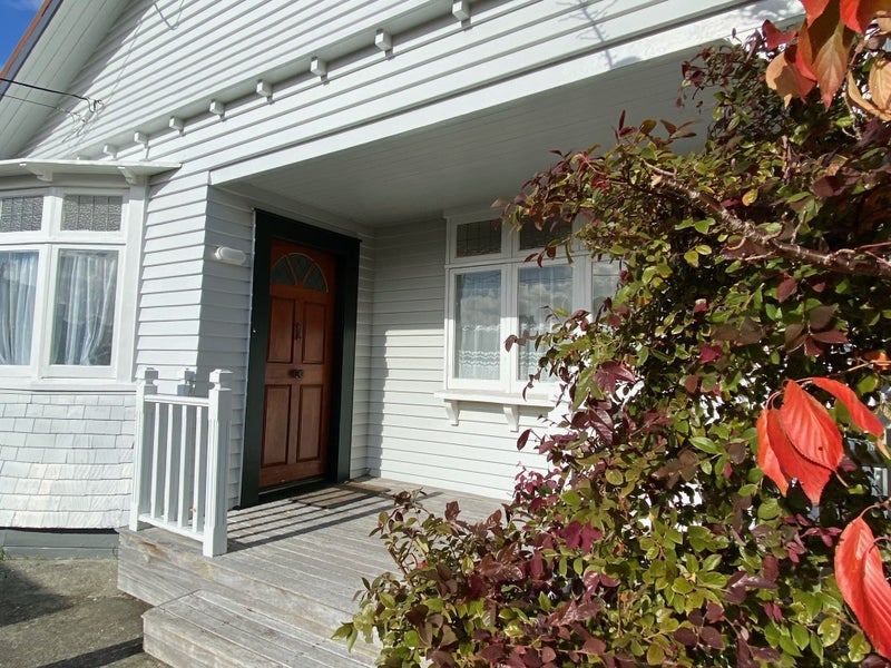 174 Knights Road, Hutt Central, Lower Hutt - Carousel 1