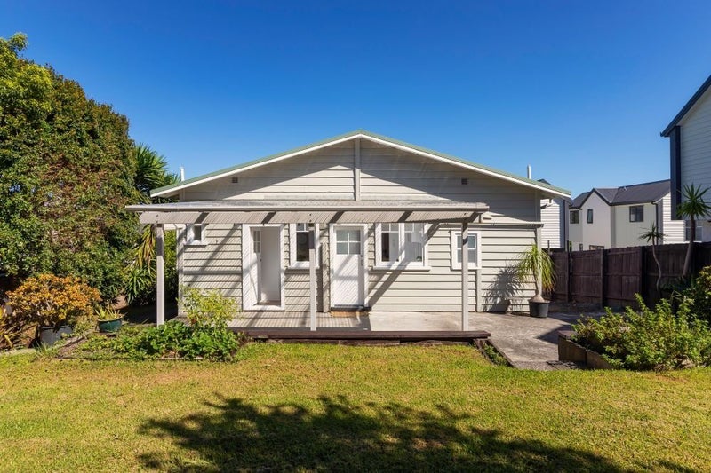2/6 Geddes Terrace, Avondale, Auckland - Carousel 18