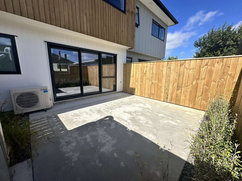 8/104 Martin Street, Wallaceville, Upper Hutt - Carousel 2