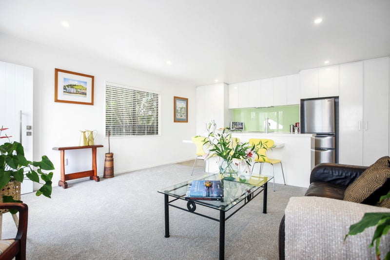 2/111 Bayswater Avenue, Bayswater, Auckland - Carousel 1