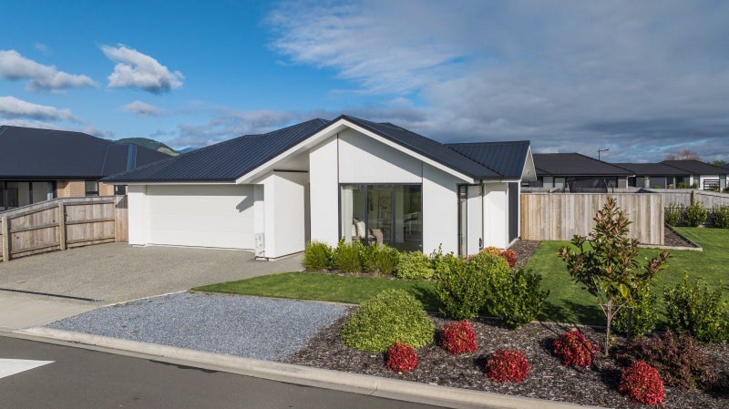 20 Cranford Road, Appleby, Richmond - Carousel 1