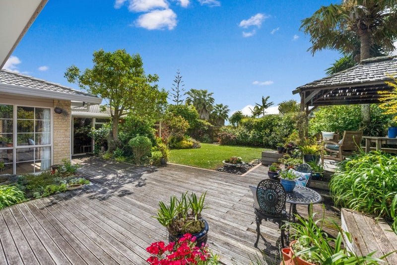 25 John Lister Close, Golflands, Auckland - Carousel 1