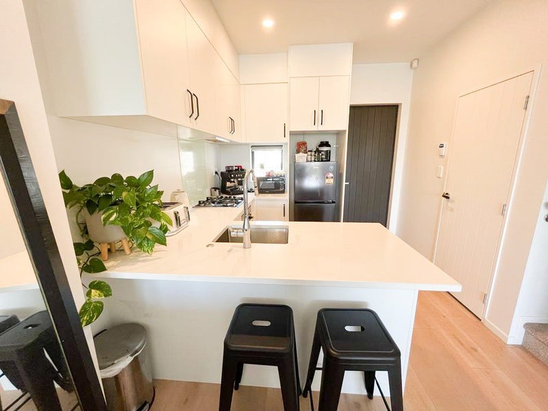 4/60 Highland Park Drive, Highland Park, Auckland - Carousel 2