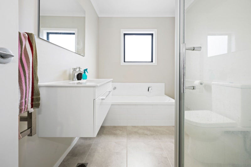 27 Tennille Street, Flagstaff, Hamilton - Carousel 11