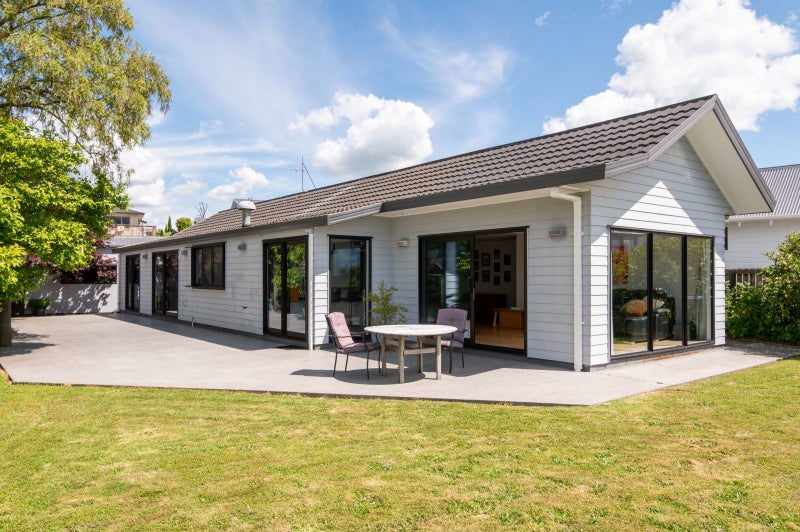 32 Balwyn Avenue, Tihiotonga, Rotorua - Carousel 1