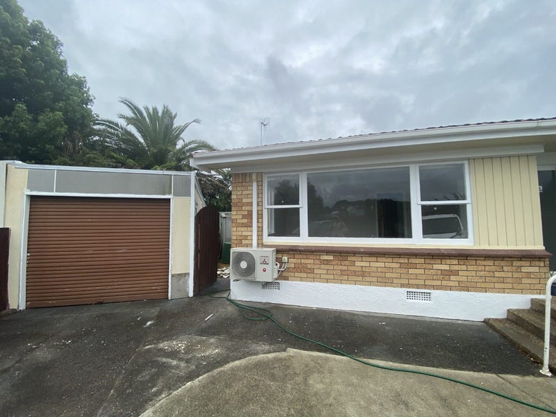 1/11 Carolyn Street, Papatoetoe, Auckland - Carousel 1