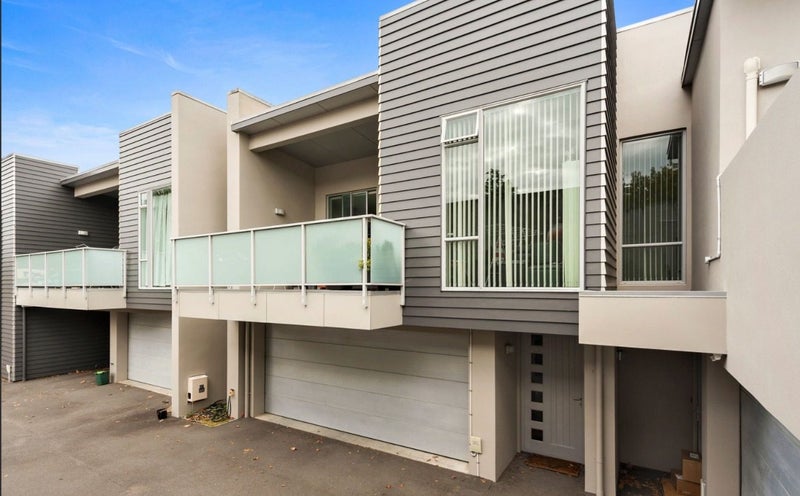 5/21 Wellington Street, Hamilton East, Hamilton - Carousel 1