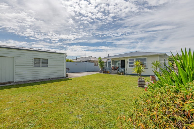 37 Sutherland Crescent, Westbrook, Palmerston North - Carousel 19