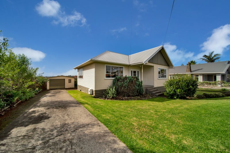 61 Paynters Avenue, Strandon, New Plymouth - Carousel 22