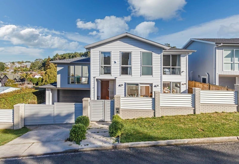 64 Channel View Road, Campbells Bay, Auckland - Carousel 1