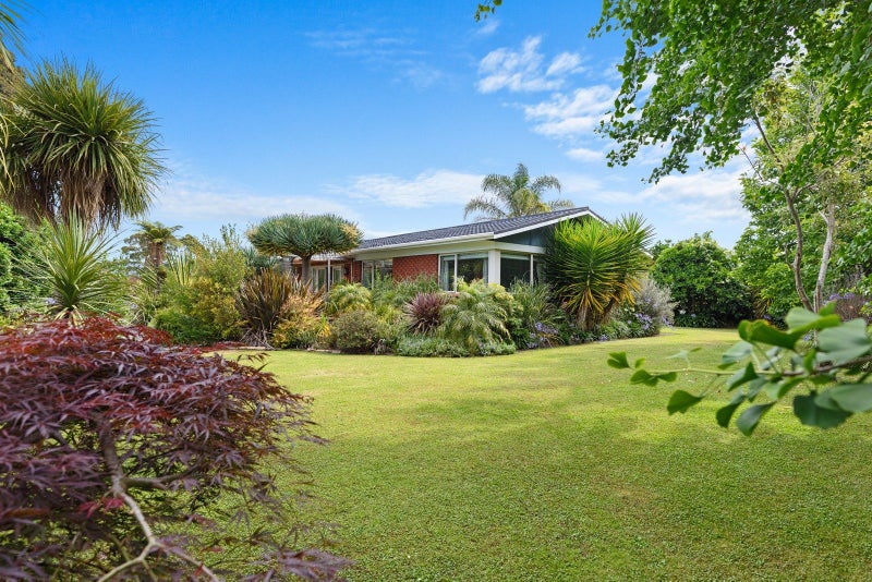 602 Welcome Bay Road, Welcome Bay, Tauranga - Carousel 1