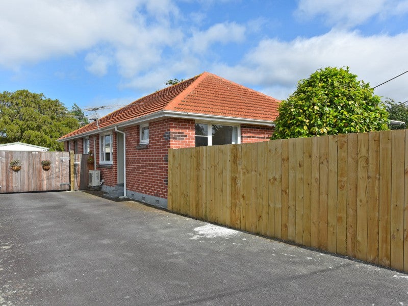 1/3 Seon Place, Clouston Park, Upper Hutt - Carousel 2