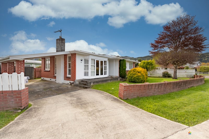 15 Ruru Crescent, Heretaunga, Upper Hutt - Carousel 1