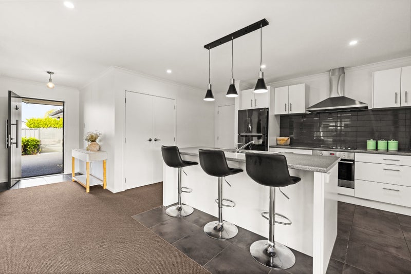 9 Pukaki Place, Poraiti, Napier - Carousel 2