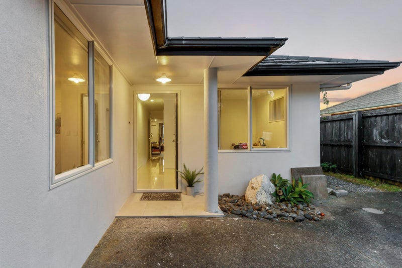 40F James Laurie Street, Henderson, Auckland - Carousel 2