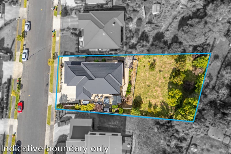 32 King Charles Drive, Kingsley Heights, Upper Hutt - Carousel 2