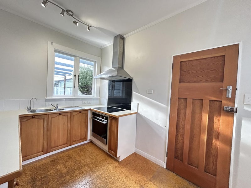 122 Waiwhetu Road, Waterloo, Lower Hutt - Carousel 2