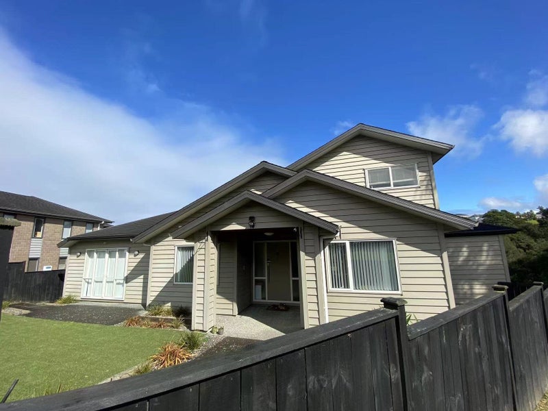 19 Lakeridge Close, Northcross, Auckland - Carousel 1