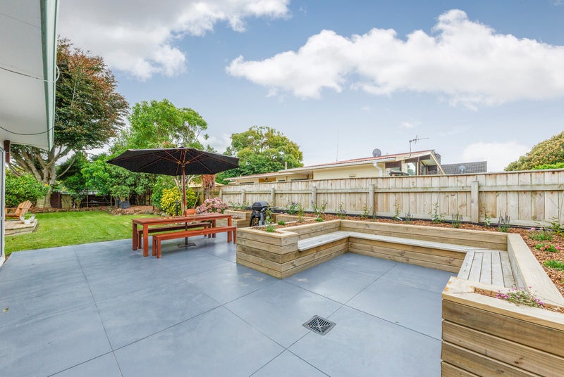 15 Haast Place, Awapuni, Palmerston North - Carousel 2
