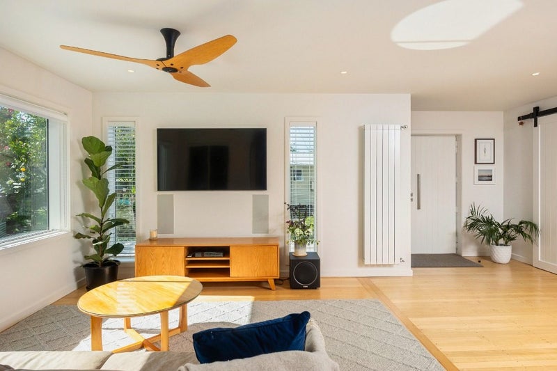 11 Westbourne Road, Murrays Bay, Auckland - Carousel 2