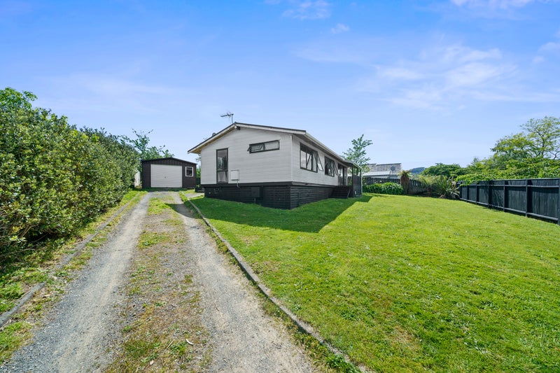 54 Aniseed Grove, Timberlea, Upper Hutt - Carousel 19