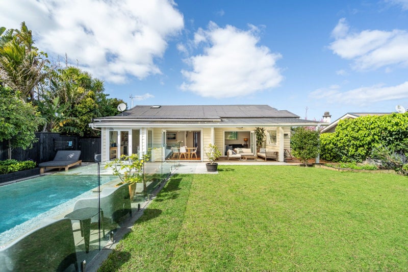 46 Ngataringa Road, Devonport, Auckland - Carousel 2