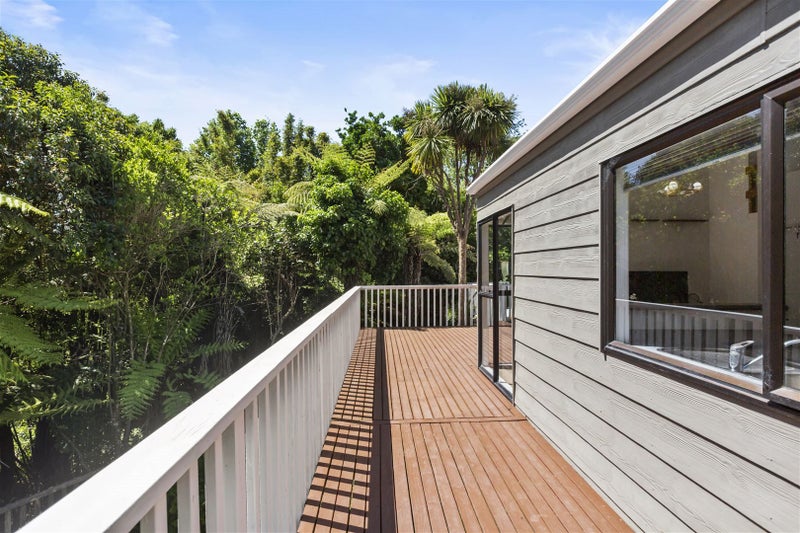 50 Robbies Road, Shelly Park, Auckland - Carousel 2