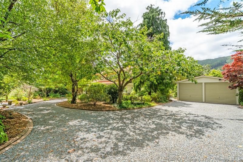 32 Crowther Road, Wainuiomata, Lower Hutt - Carousel 2