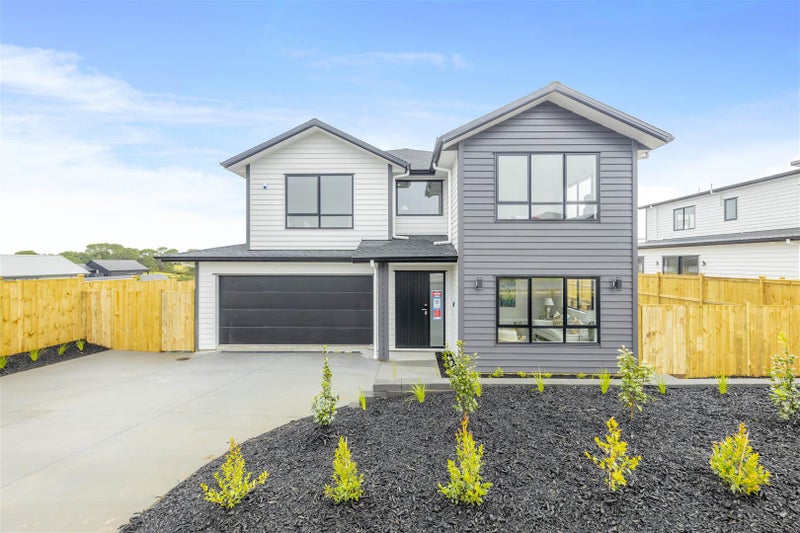 13 Hutukawa Drive, Beachlands, Auckland - Carousel 1
