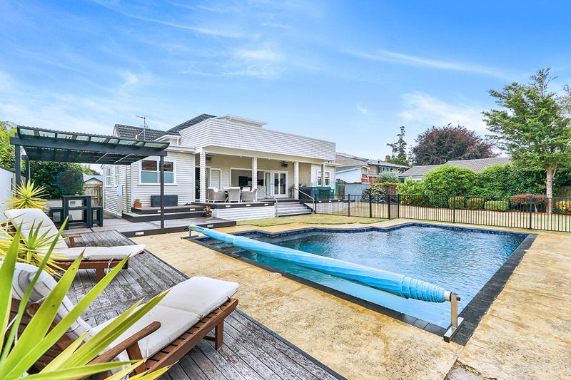 9 Woodstock Road, Fairfield, Hamilton - Carousel 1