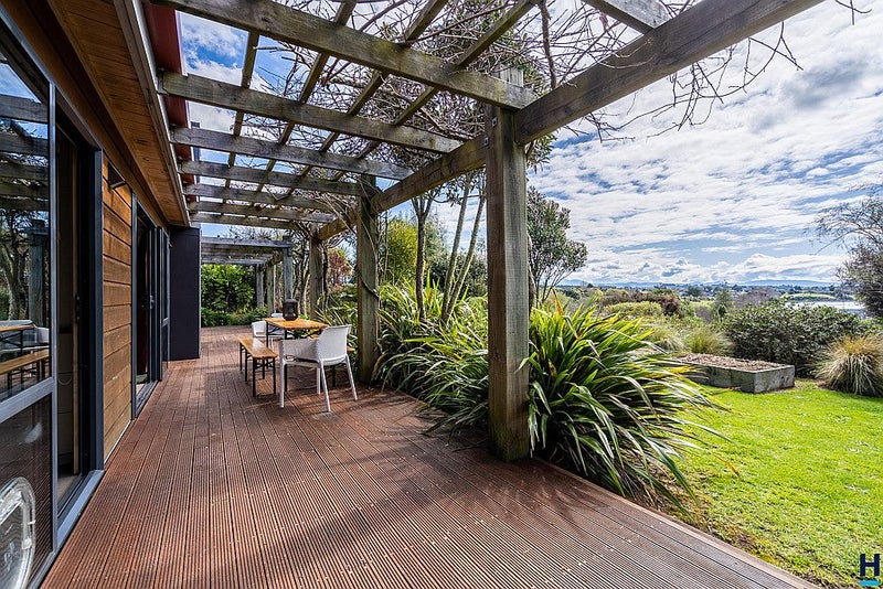 5 Hoddy Road, Redwood Valley - Carousel 1