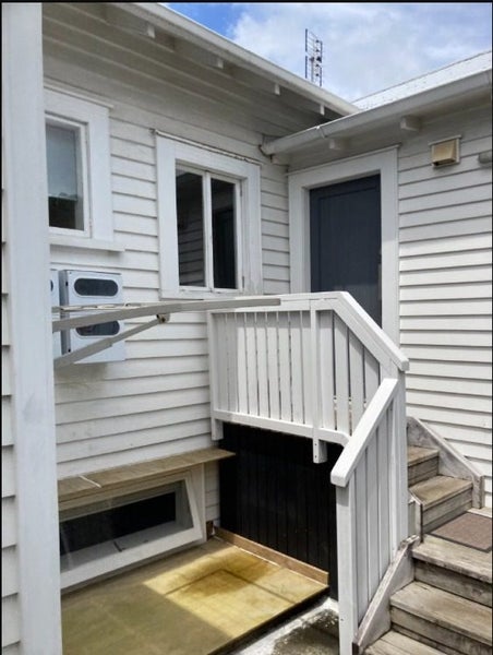 2/3 Park Avenue, Takapuna, Auckland - Carousel 1