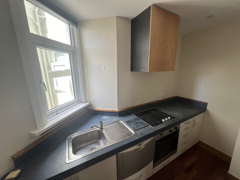 1/23C Maida Vale Road, Roseneath, Wellington - Carousel 2