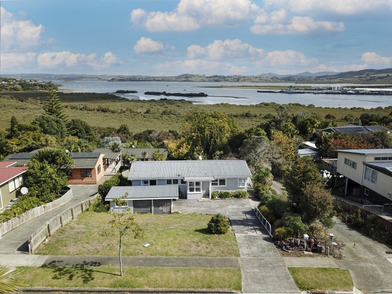 68 West View Crescent, Onerahi, Whangarei - Carousel 2