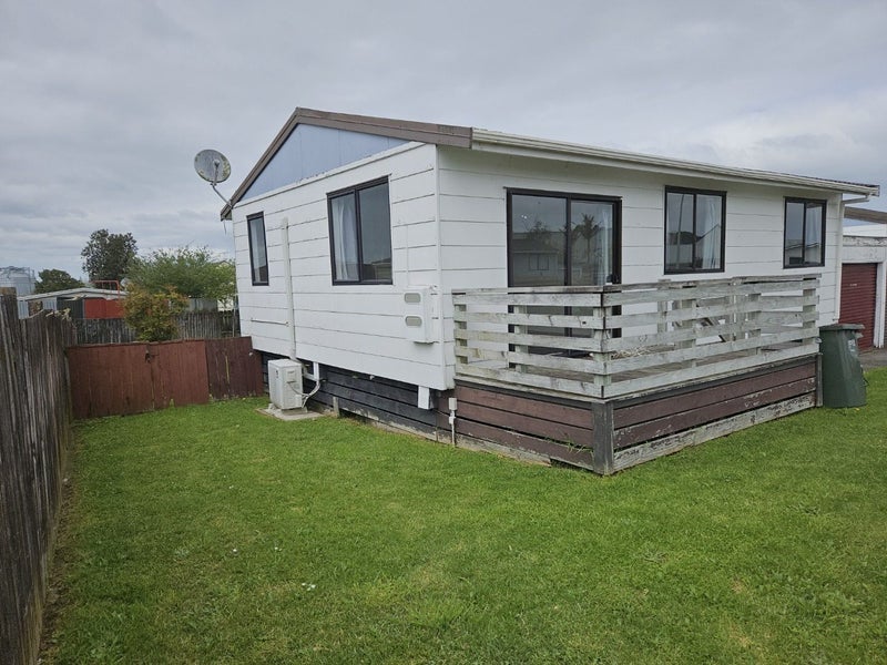 6 Solveig Place, Randwick Park, Auckland - Carousel 8