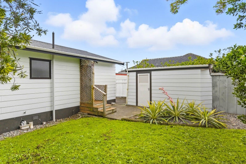 42 Quinn Road, Levin, Levin - Carousel 24