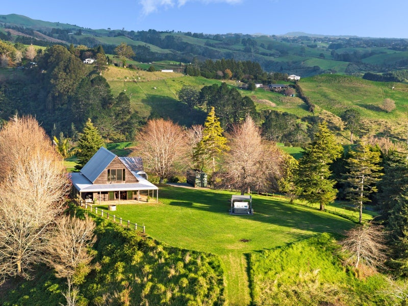 80B Neewood Road, Ohauiti - Carousel 1