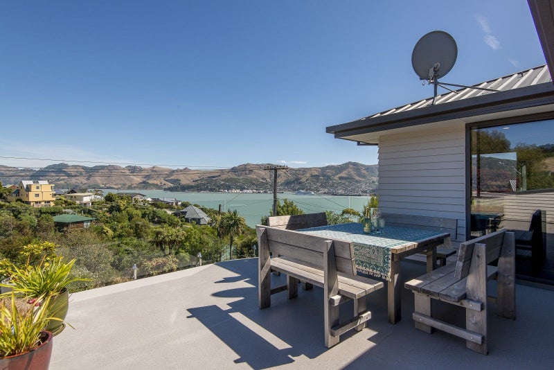 30 Te Ara Crescent, Lyttelton - Carousel 1