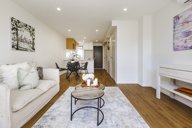 6/24 Seaview Road, Glenfield, Auckland - Carousel 1