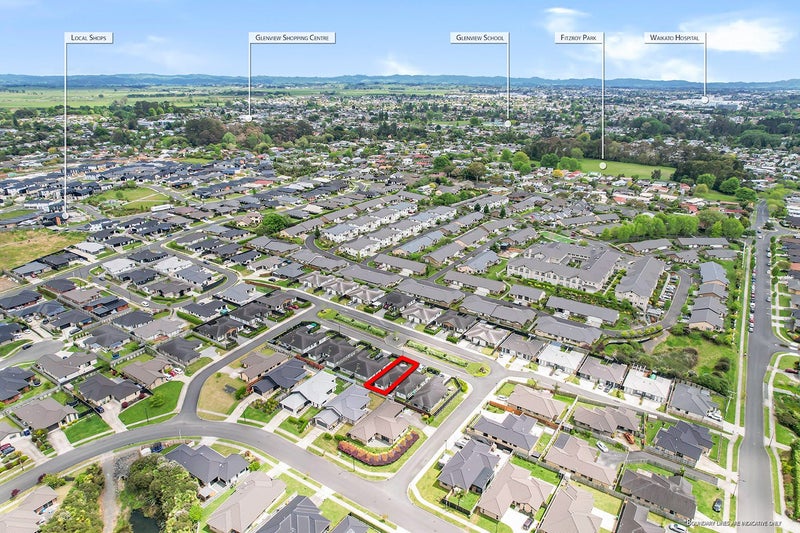 5B Yanicks Crescent, Fitzroy, Hamilton - Carousel 23