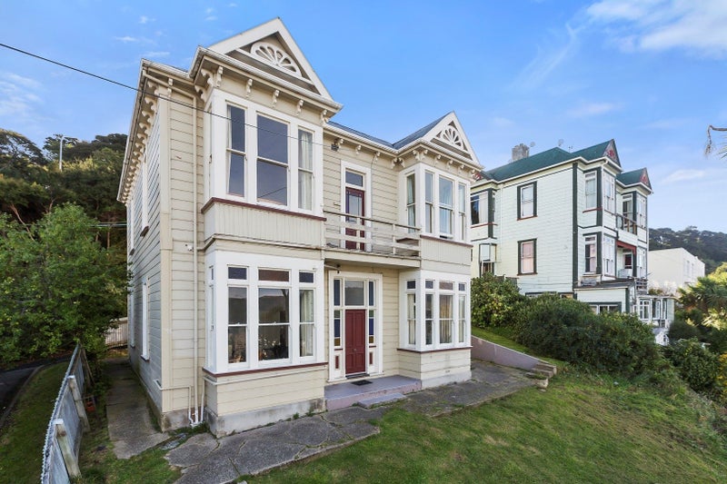 4 Kyber Pass, North Dunedin, Dunedin - Carousel 1