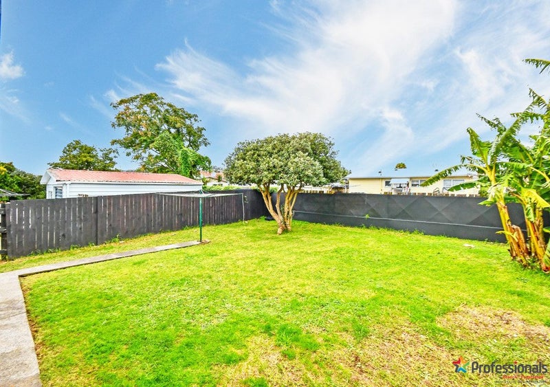 3 Serrano Place, Clover Park, Auckland - Carousel 11