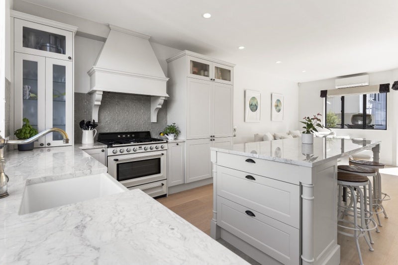 2/4 Fitzroy Street, Ponsonby, Auckland - Carousel 2